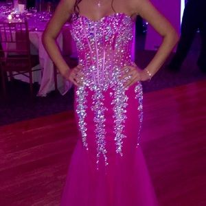 Would love another young women to enjoy.